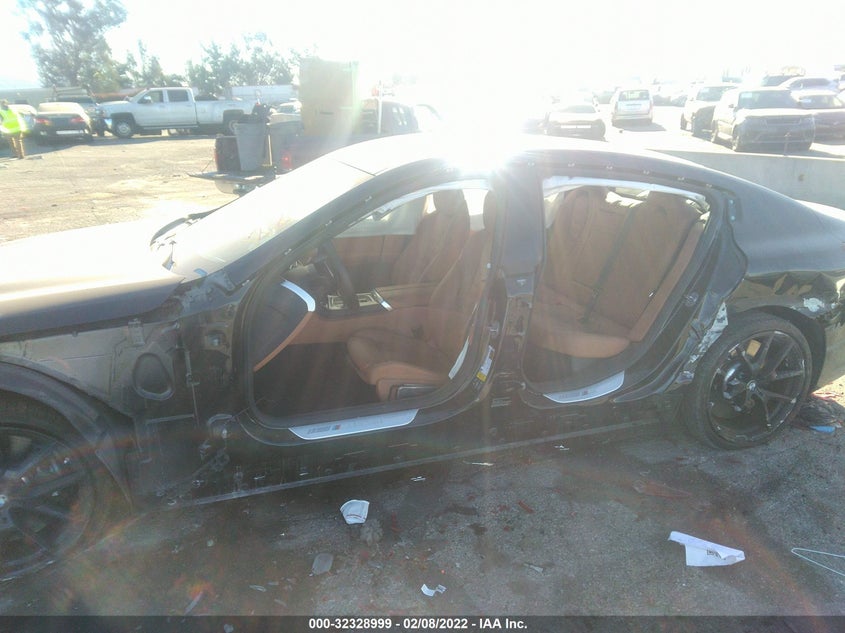 Auction sale of the 2021 BMW 8 SERIES , vin: WBAGV8C01MCF60527, lot number: 32328999