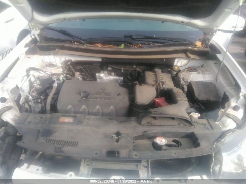 2014 MITSUBISHI OUTLANDER SE JA4AZ3A30EZ013736