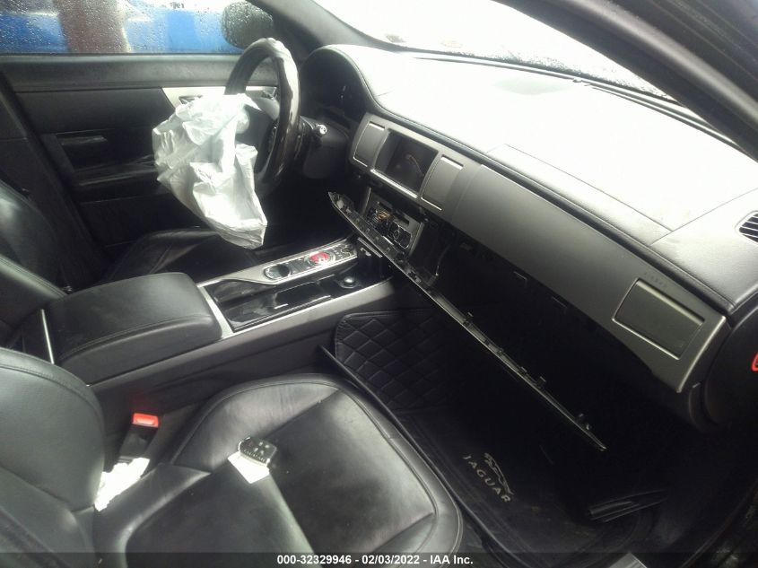 2015 JAGUAR XF V6 SAJWJ0FF7F8U63459