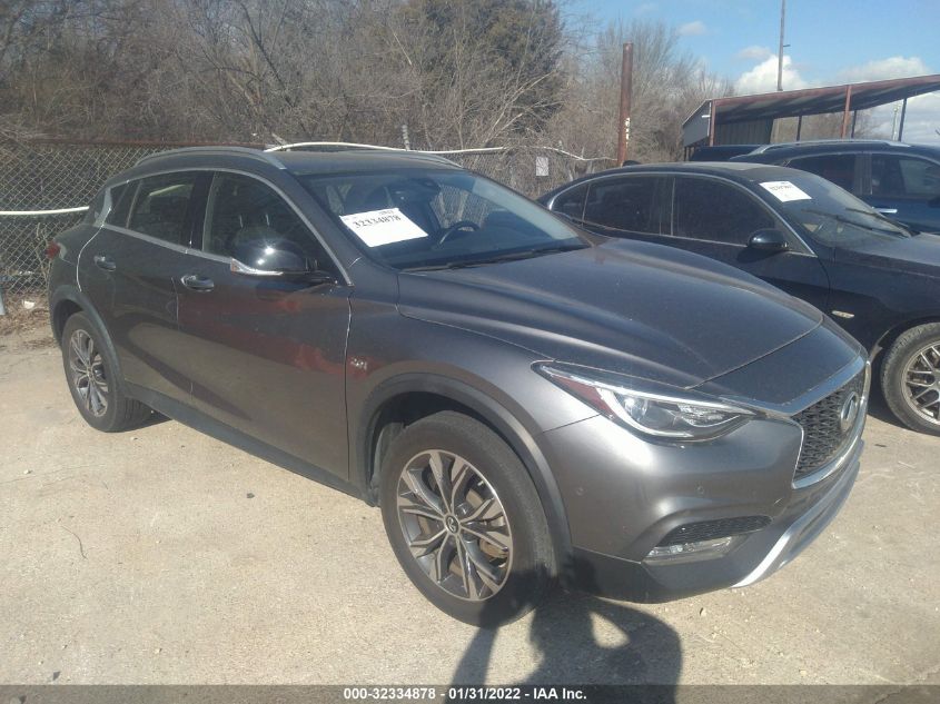 2017 INFINITI QX30 LUXURY/PREMIUM SJKCH5CR1HA014702