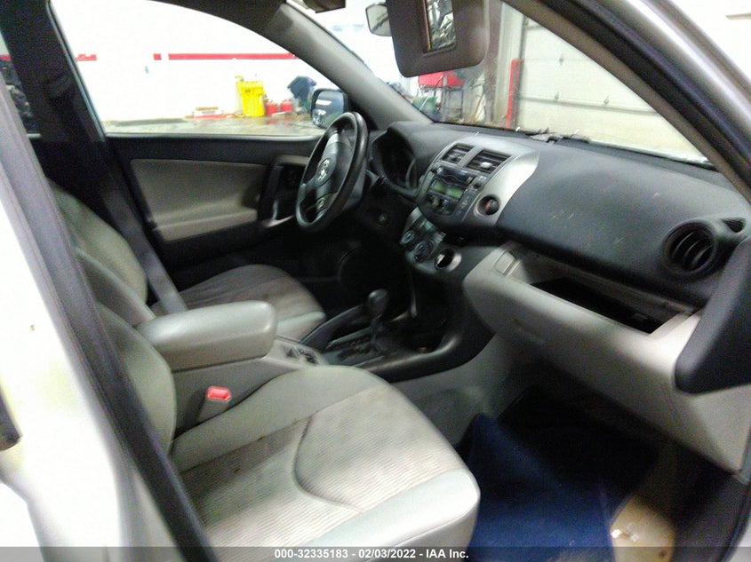 2011 TOYOTA RAV4 VIN: 2T3BK4DV6BW037388