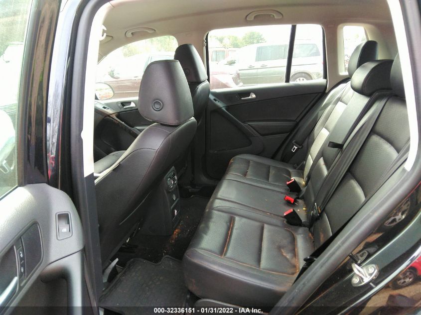 2017 VOLKSWAGEN TIGUAN WVGAV7AX4HK005918