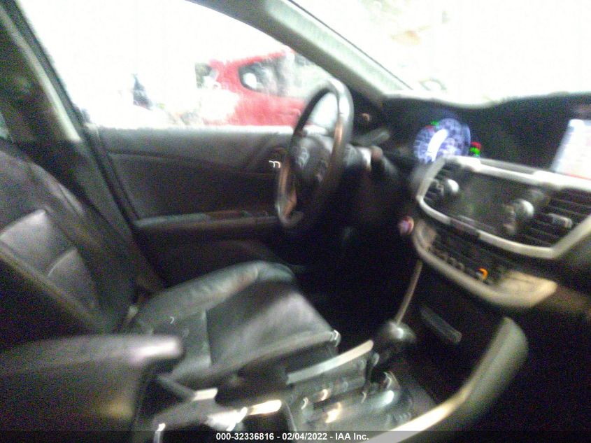2015 HONDA ACCORD SEDAN EX-L 1HGCR2F82FA119572
