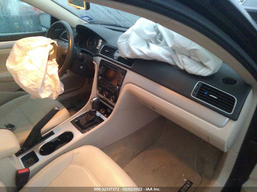2013 VOLKSWAGEN PASSAT SE 1VWBP7A39DC059944