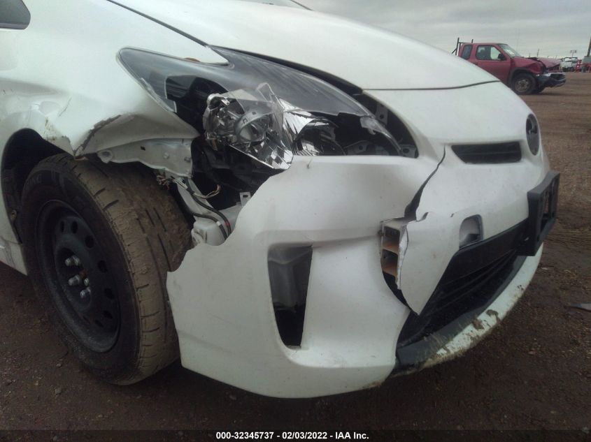 2015 TOYOTA PRIUS FOUR JTDKN3DUXF1885643