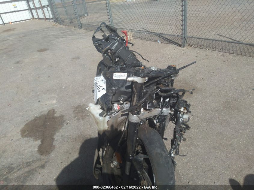 2020 YAMAHA YZFR1 JYARN66E2LA000333