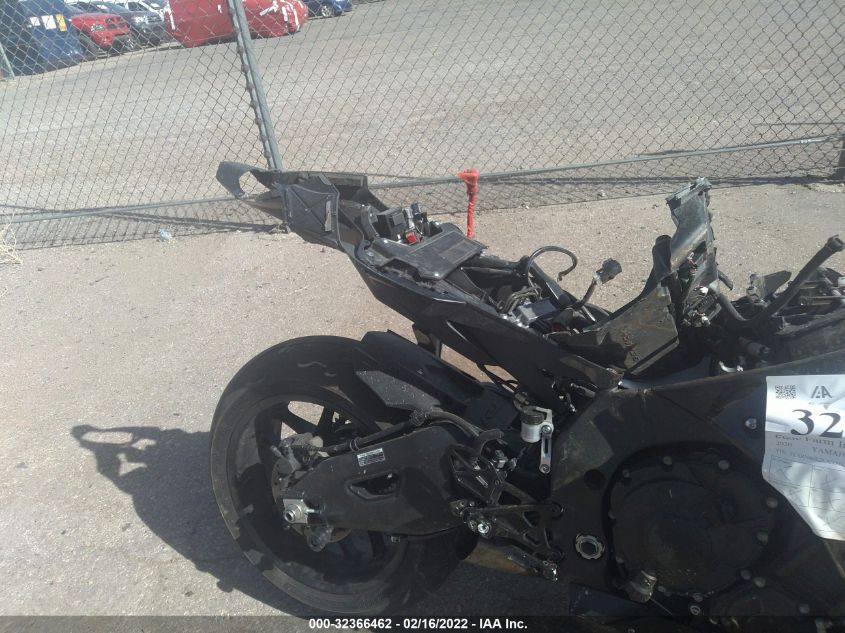 2020 YAMAHA YZFR1 JYARN66E2LA000333