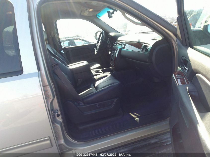 2013 CHEVROLET TAHOE LT 1GNSKBE04DR131450