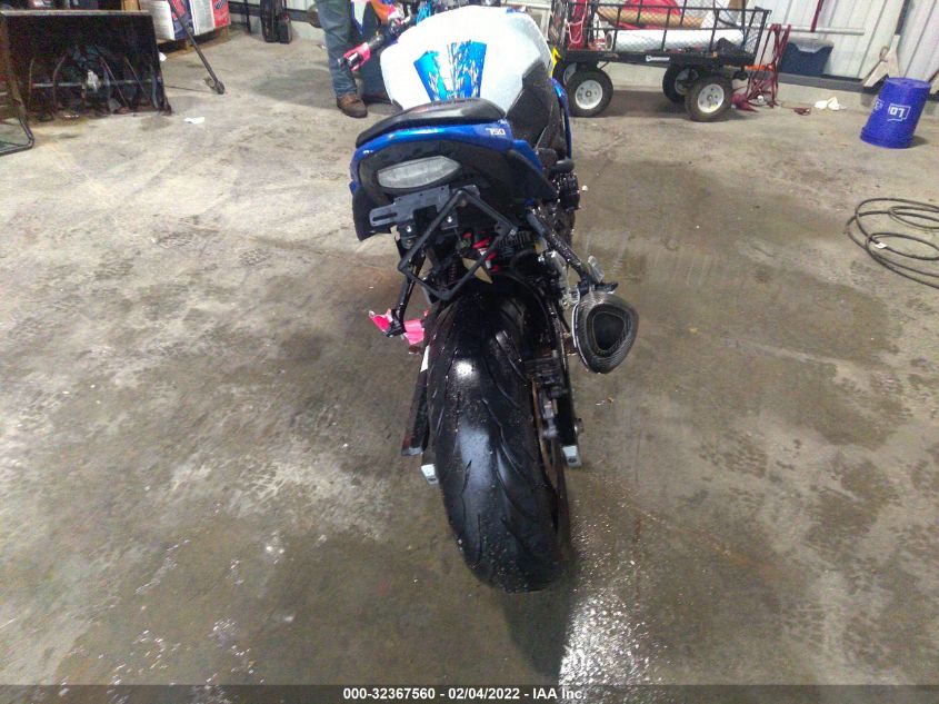 2015 SUZUKI GSX-S750 JS1GR7NA7F2102644
