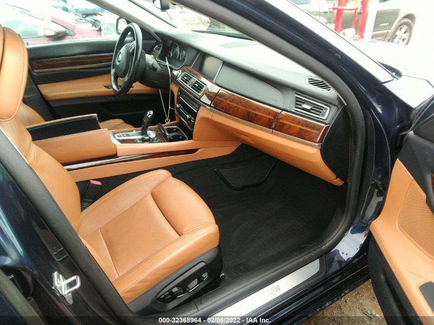 2013 BMW 7 SERIES 750I WBAYA8C56DD227646