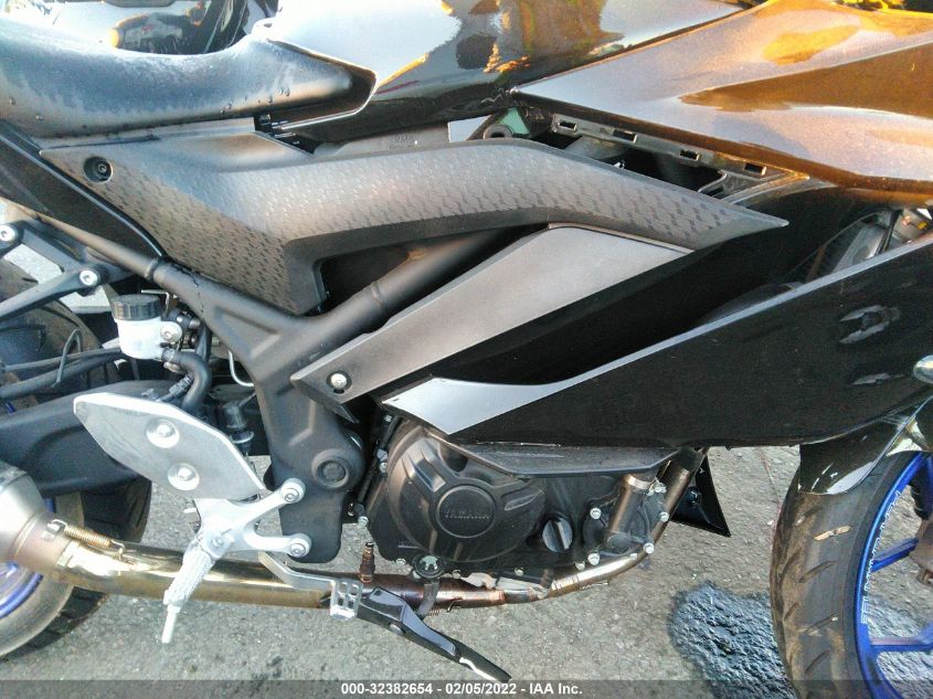 2021 YAMAHA YZFR3 A MH3RH18Y3MK005978