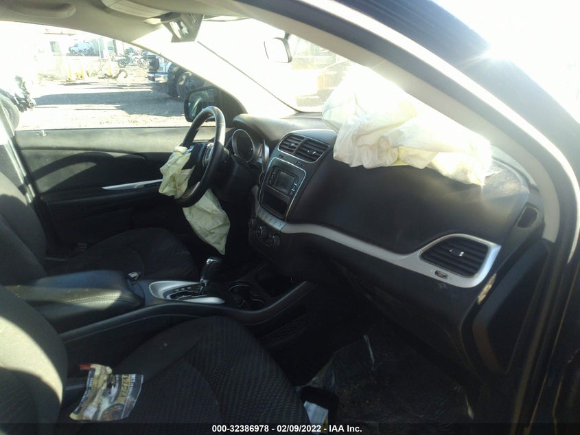 2018 DODGE JOURNEY VIN: 3C4PDCAB2JT152628
