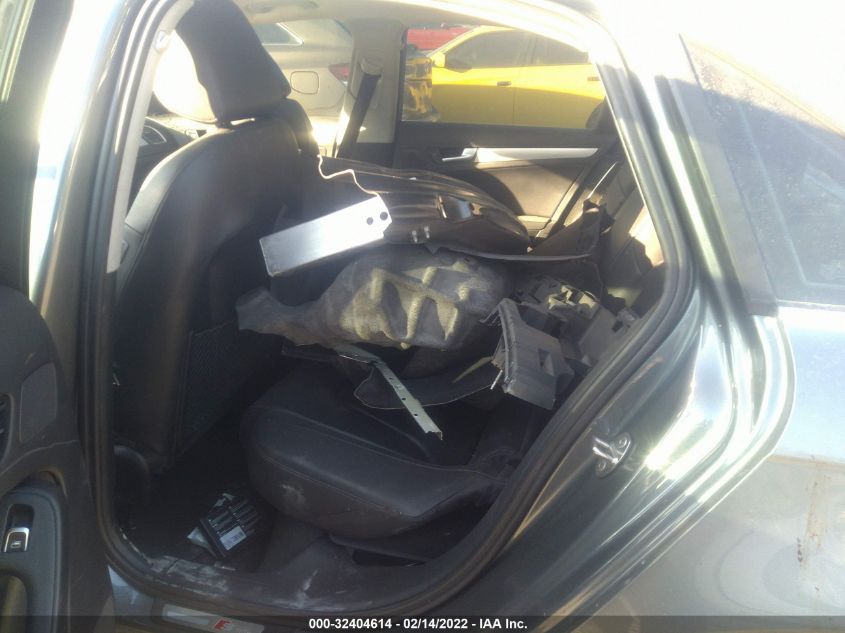 2015 AUDI A4 PREMIUM WAUBFAFL8FN003770