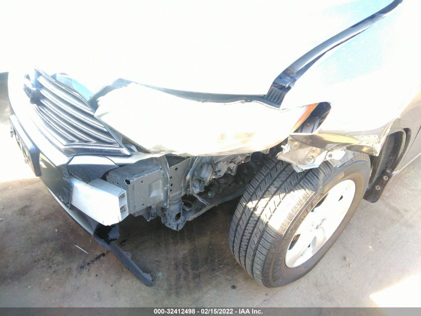 2014 NISSAN QUEST SV JN8AE2KP3E9108292