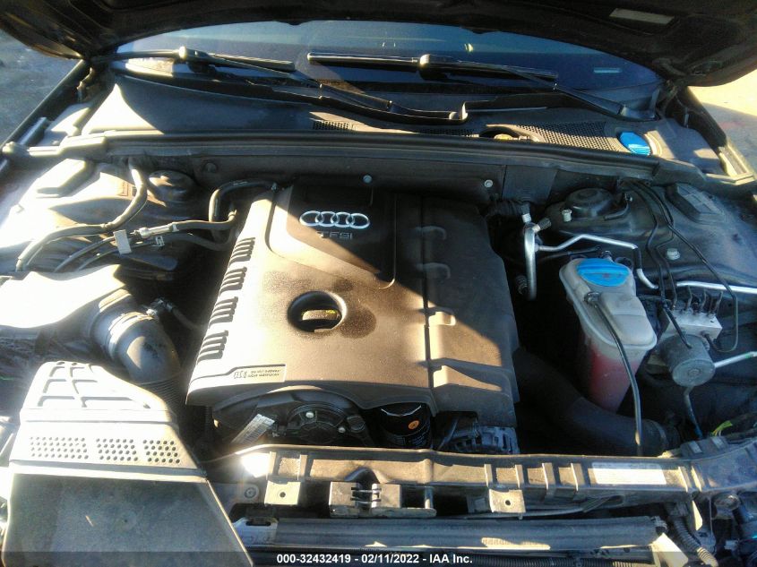 2015 AUDI A4 PREMIUM WAUBFAFL9FN030718