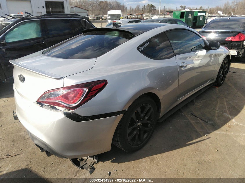 2013 HYUNDAI GENESIS VIN: KMHHT6KD0DU110084