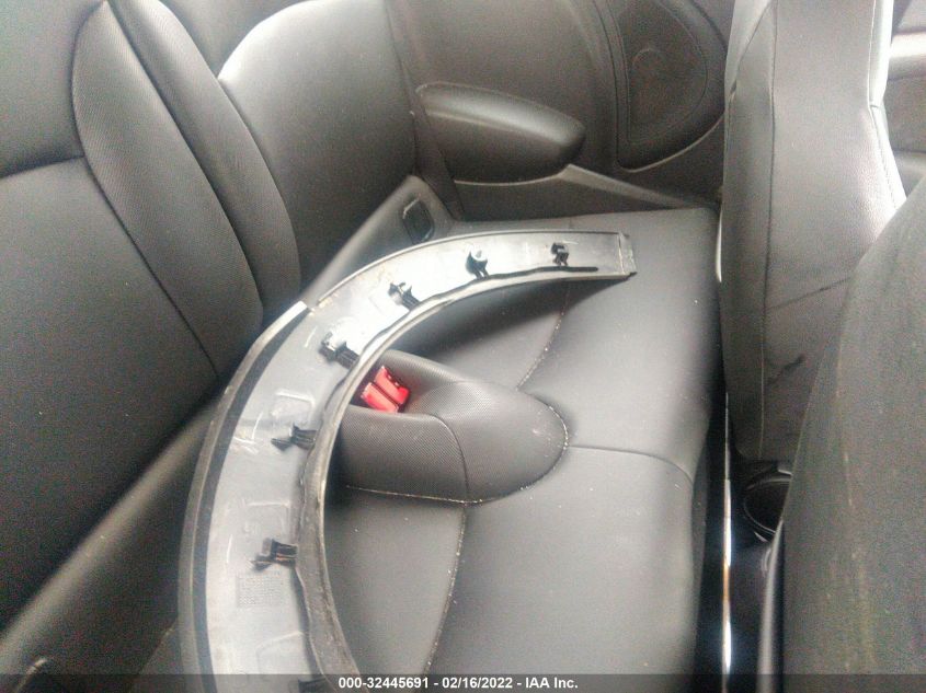 2013 MINI COOPER HARDTOP WMWSU3C58DT689339