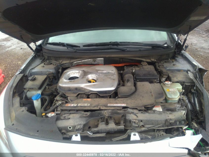 2016 HYUNDAI SONATA HYBRID SE KMHE24L16GA015307