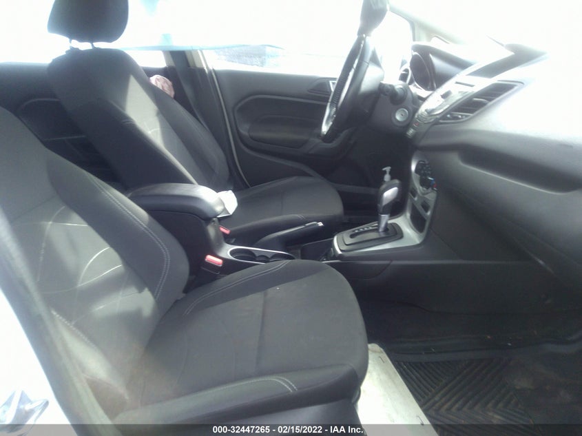 2015 FORD FIESTA VIN: 3FADP4EJ8FM107878
