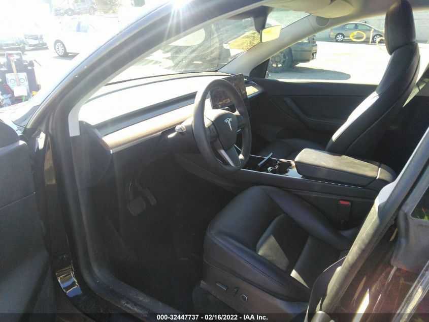 2021 TESLA MODEL Y LONG RANGE 5YJYGDEE3MF093646
