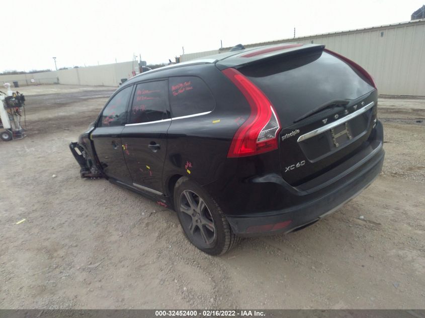 2015 VOLVO XC60 T6 PREMIER PLUS YV4902RC9F2580066