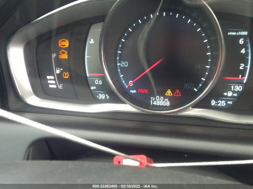 2015 VOLVO XC60 T6 PREMIER PLUS YV4902RC9F2580066
