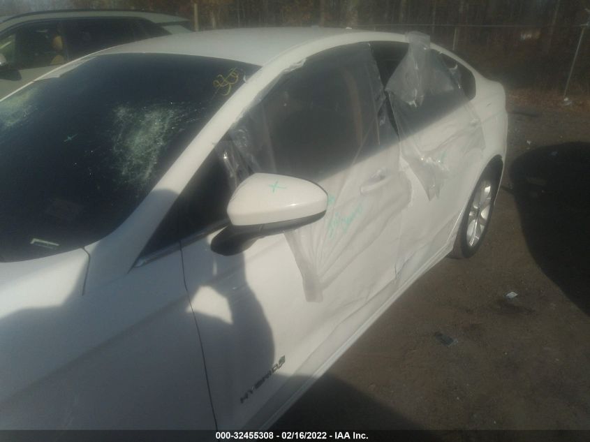 2019 FORD FUSION HYBRID SE 3FA6P0LU3KR240852