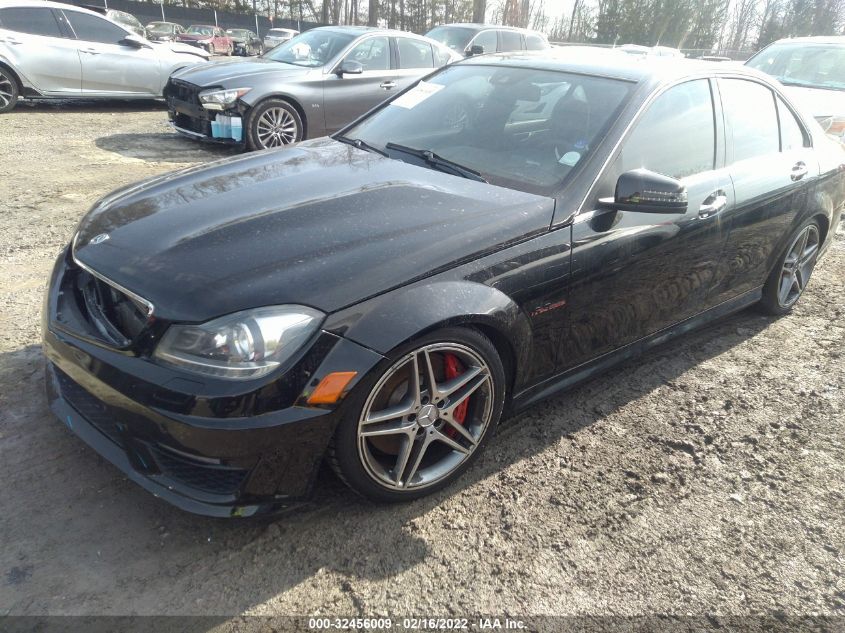 2013 MERCEDES-BENZ C-CLASS C 63 AMG WDDGF7HB5DA841135