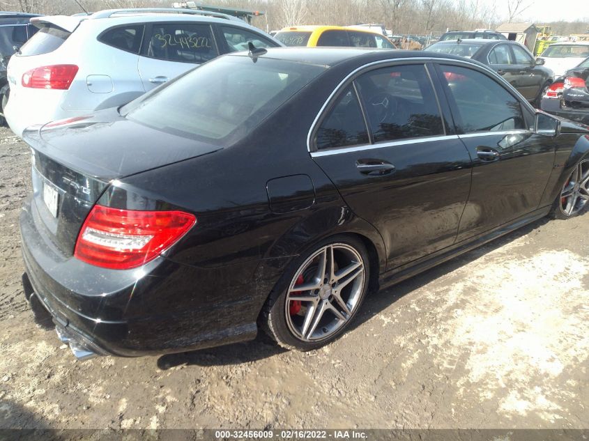 2013 MERCEDES-BENZ C-CLASS C 63 AMG WDDGF7HB5DA841135