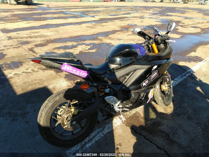 2021 YAMAHA YZFR3 A MH3RH18Y4MK006220