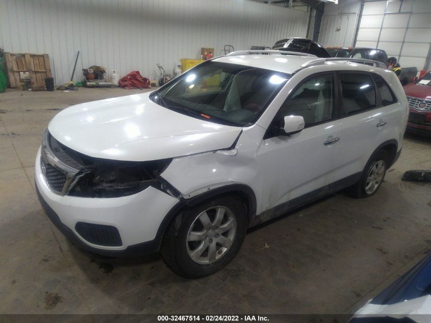 2013 KIA SORENTO LX 5XYKT4A20DG311077