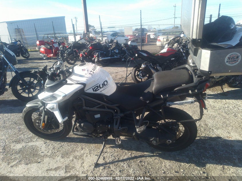 2018 TRIUMPH MOTORCYCLE EXPLORER VIN: SMTF45XB5JJ873680