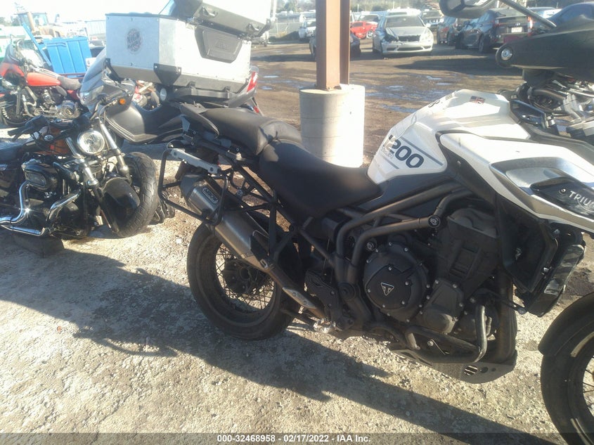 2018 TRIUMPH MOTORCYCLE EXPLORER VIN: SMTF45XB5JJ873680