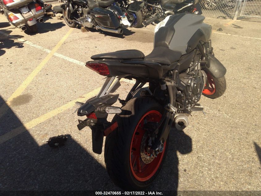2021 YAMAHA MT07 C JYARM32Y8MA000520