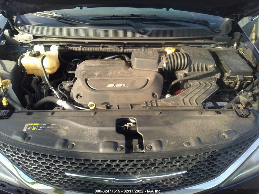 2017 CHRYSLER PACIFICA TOURING-L 2C4RC1BG4HR543223