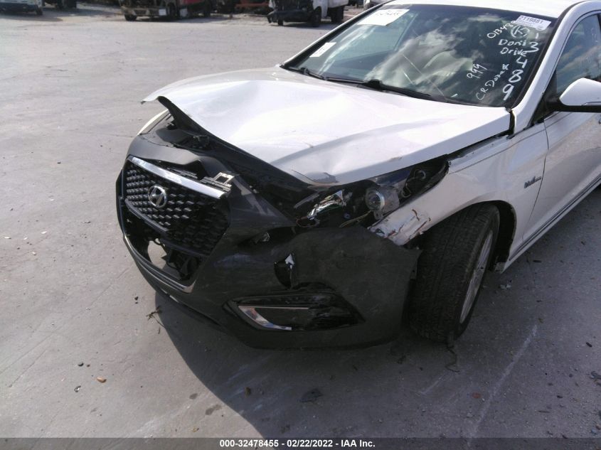 2016 HYUNDAI SONATA HYBRID SE KMHE24L16GA013489
