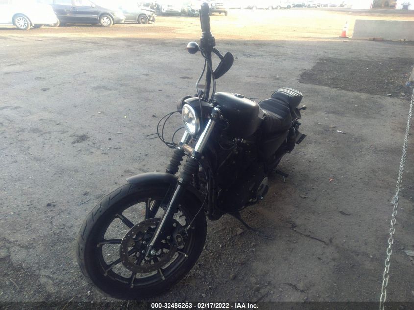 2017 HARLEY-DAVIDSON XL883 IRON 883 1HD4LE211HC422914