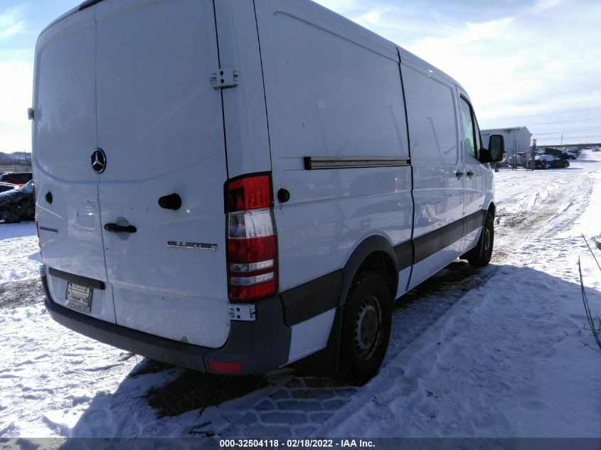 2014 MERCEDES-BENZ SPRINTER CARGO VANS WD3PE7CC7E5834088