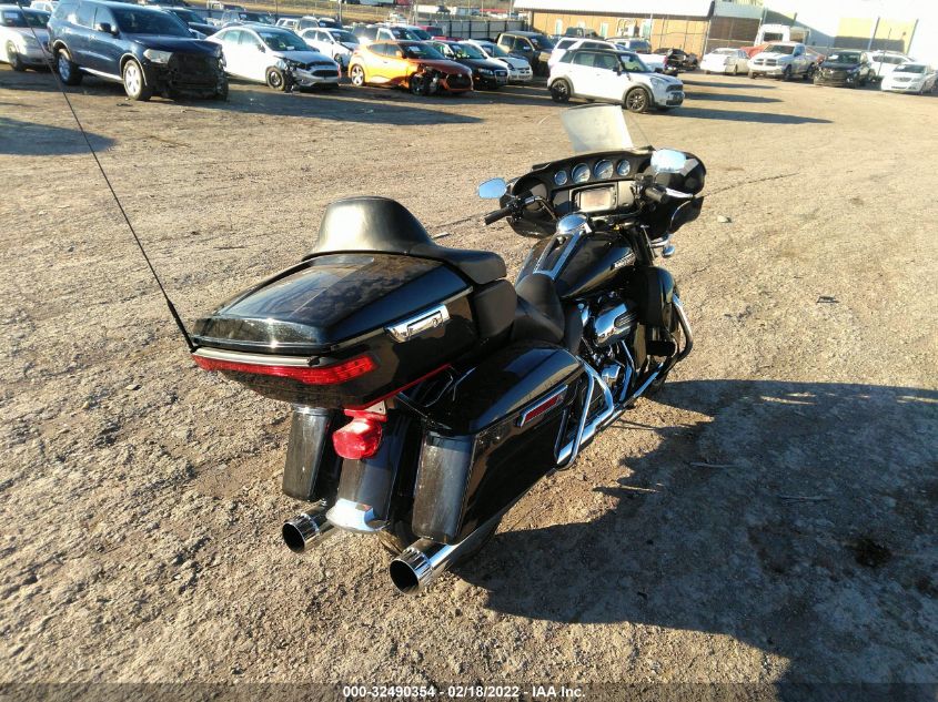 2018 HARLEY-DAVIDSON FLHTCU ULTRA CLASSIC ELECTRA GLD 1HD1FCC17JB671405