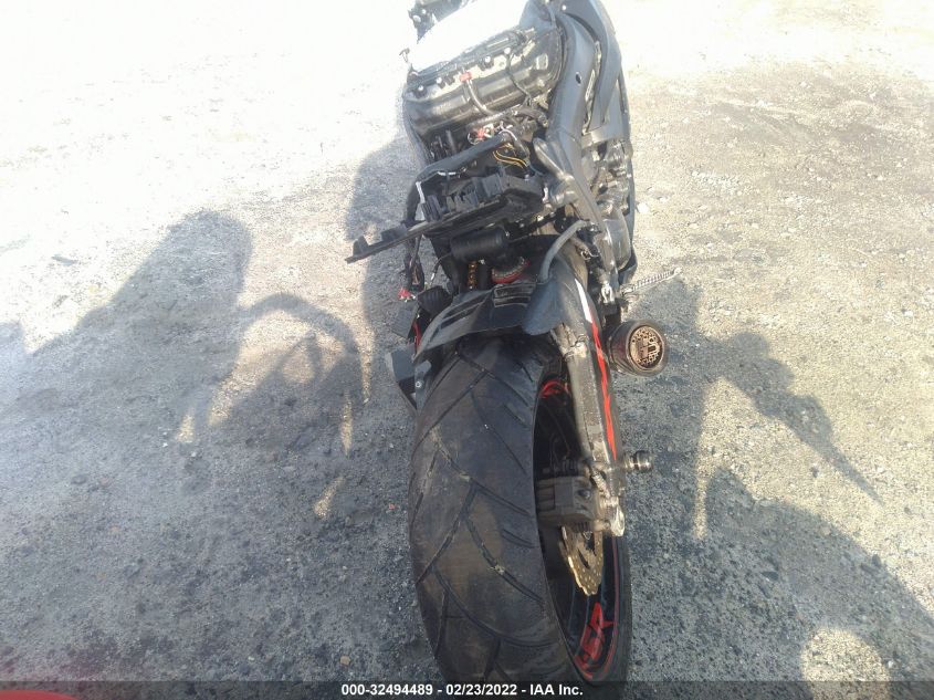 2011 KAWASAKI ZX600 R JKAZX4R10BA027762
