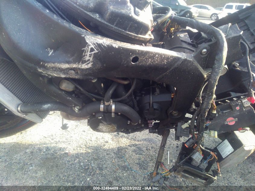 2011 KAWASAKI ZX600 R JKAZX4R10BA027762