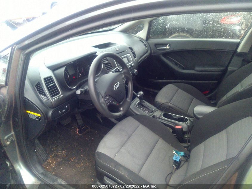 2016 KIA FORTE 5-DOOR LX KNAFK5A87G5592402