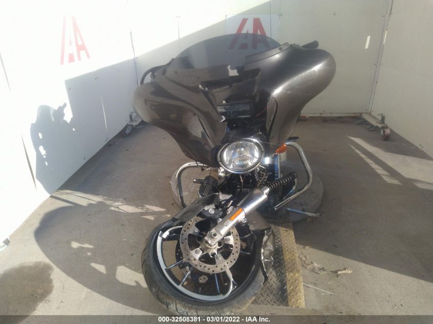 2021 HARLEY-DAVIDSON FLHX 1HD1KBC13MB650156