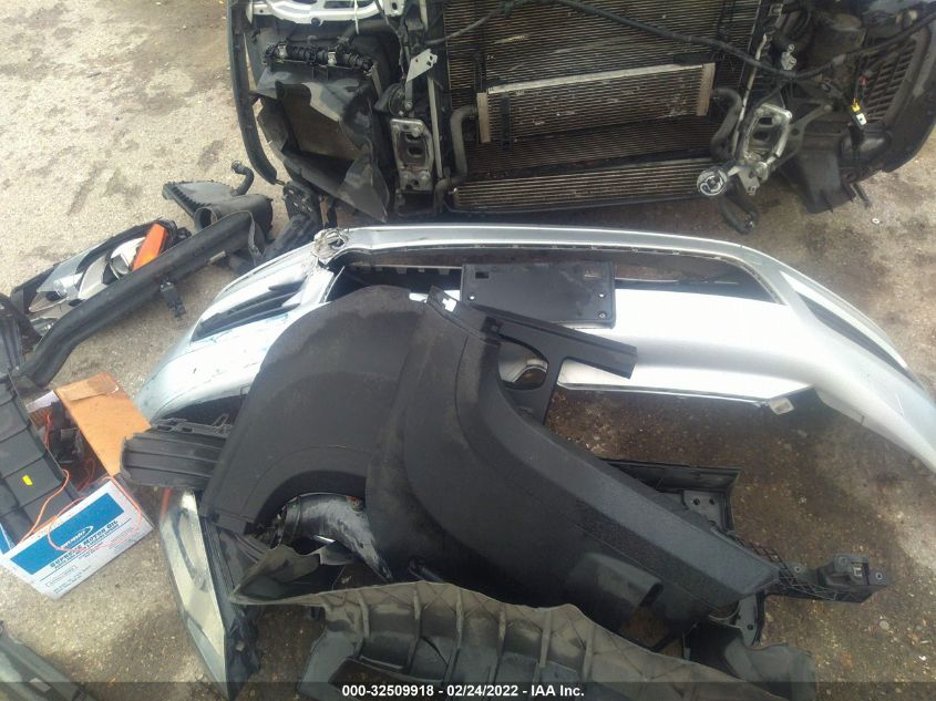 2013 VOLKSWAGEN TOUAREG WVGEG9BP9DD001819