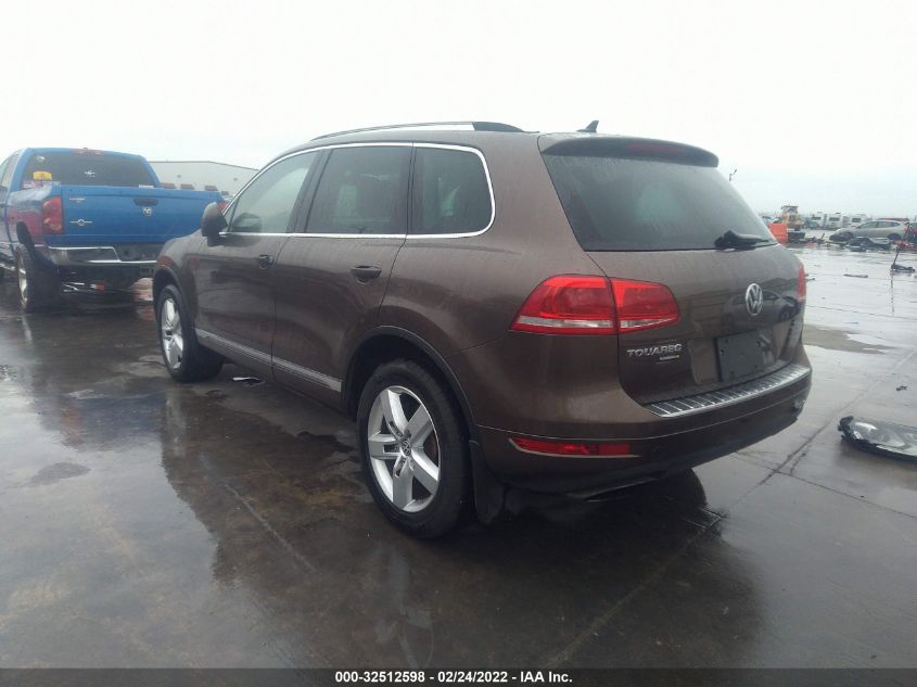 2013 VOLKSWAGEN TOUAREG LUX WVGEF9BP1DD013790