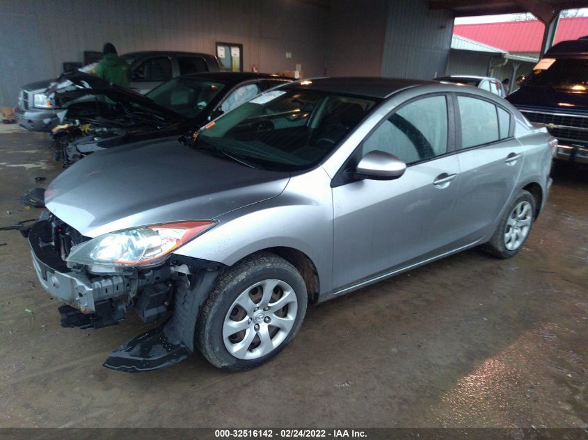 2013 MAZDA MAZDA3 I SPORT JM1BL1U82D1713715
