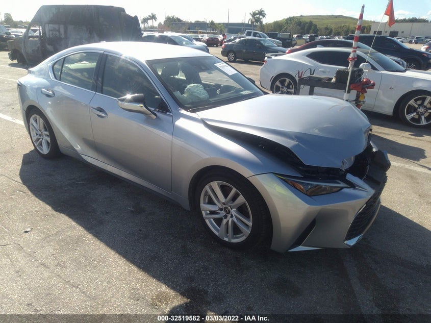 2021 Lexus IS