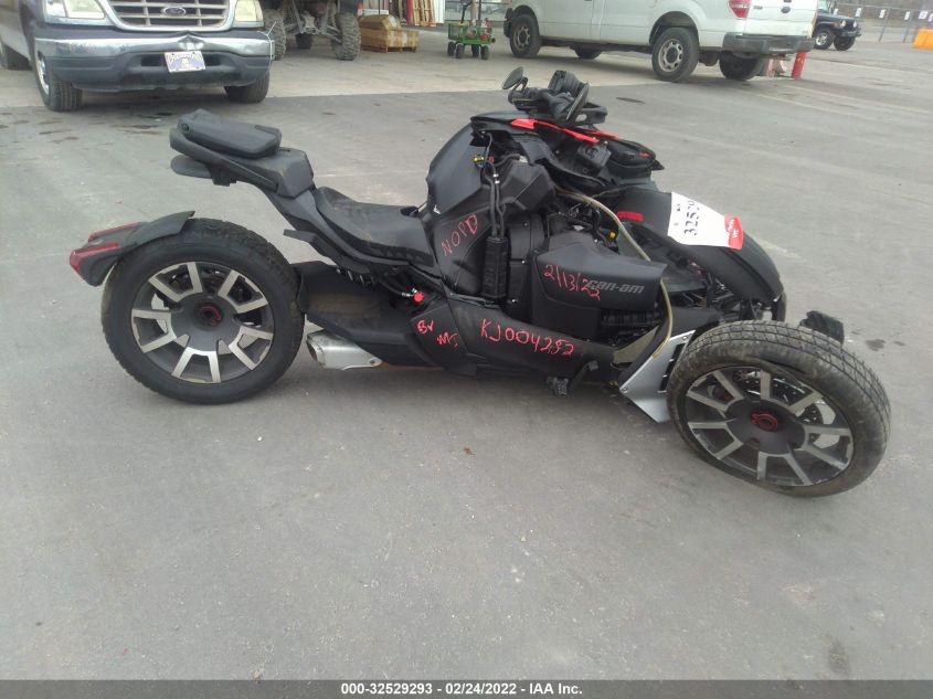 2019 CAN-AM RYKER RALLY EDITION 3JB2GEG43KJ004252
