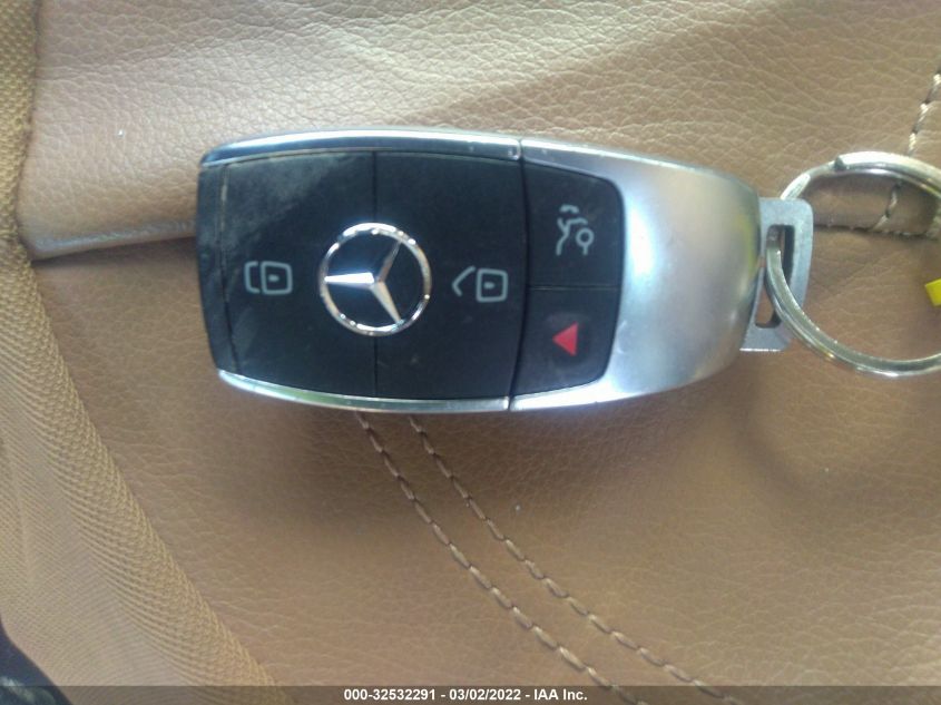 2021 MERCEDES-BENZ A-CLASS A 220 W1K3G4FB8MJ272407