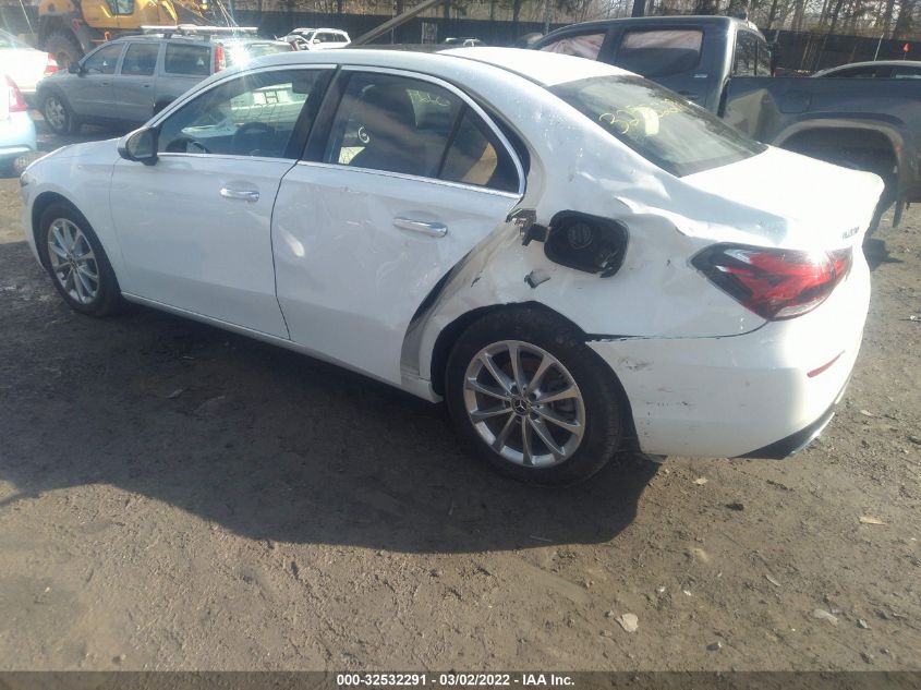 2021 MERCEDES-BENZ A-CLASS A 220 W1K3G4FB8MJ272407